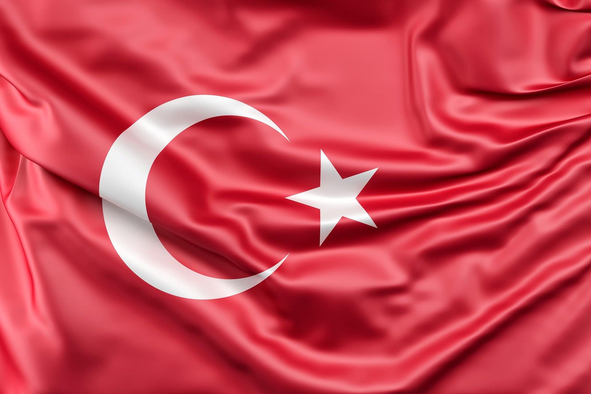 هل يُسمح للأجانب المقدمين على الإقامة في تركيا أن يسافروا قبل حصولهم على التصريح؟